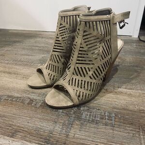 Tan chunky heel Sandal booties 6.5
